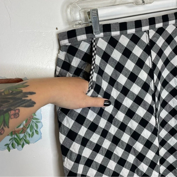 Apropos black and white gingham skirt - Picture 6 of 7